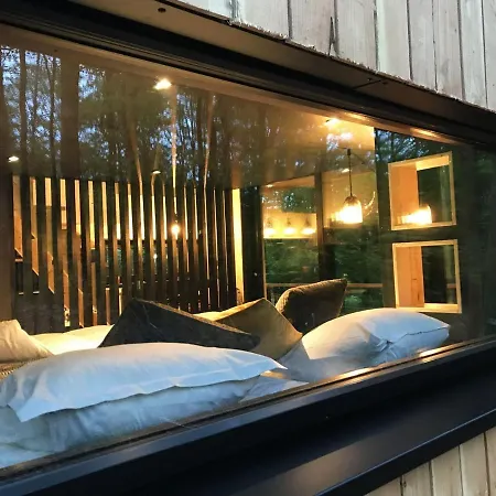 Dom wakacyjny Modern With Terrace *
